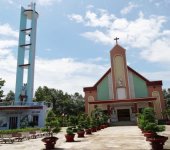 Thiết kế và thi công nhanh chóng trần nhôm nhà thờ tại Lạng Sơn