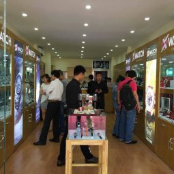Thiết kế trần nhôm cho cửa hàng đồng hồ sang trọng - ấn tượng