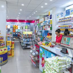 Thi công trần nhôm siêu thị nhanh chóng - chất lượng